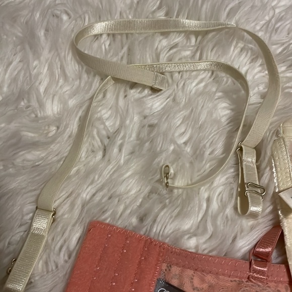 Bra bundle - Picture 6 of 6